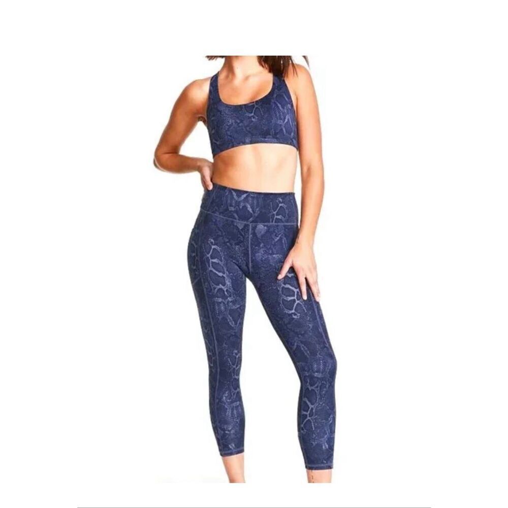 Victoria’s Secret XL 14 Flow On Point snakeskin Legging & Strappy Back Sport Bra